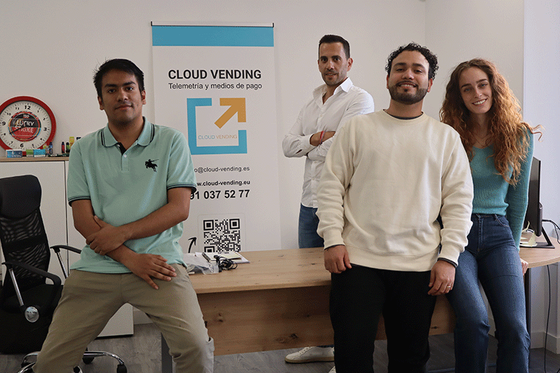 Foto-Equipo-Cloud-Vending