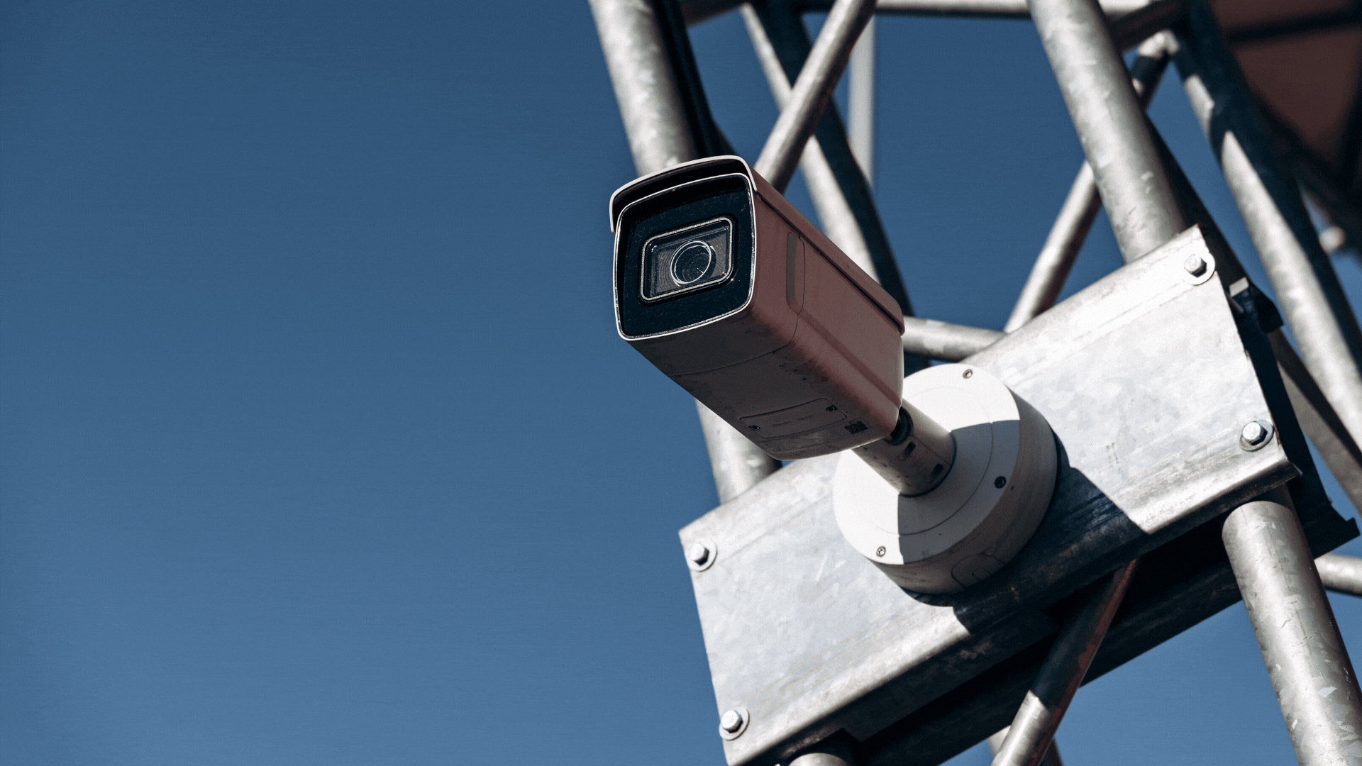 UK GIF - CCTV - Usage of IoT UK GIF - CCTV - Usage of IoT